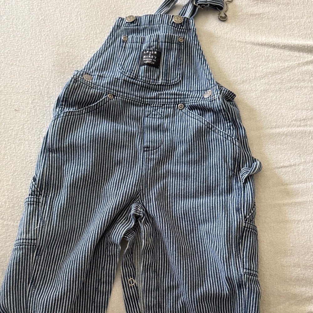 Infant snap bottom closure cotton overall bibs